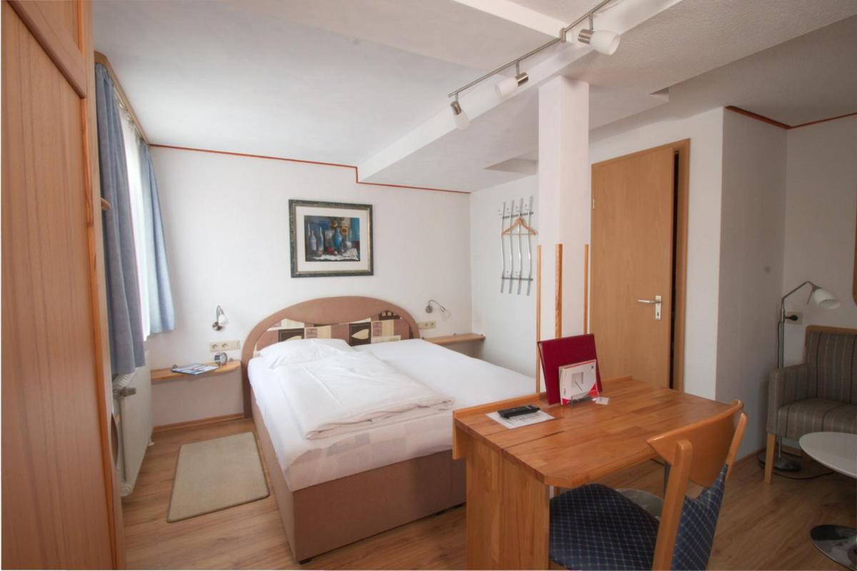 Hotel Venezia Tübingen Екстериор снимка